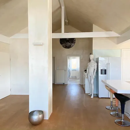 Penthouse Von Loftalive Апартаменты Лоллар