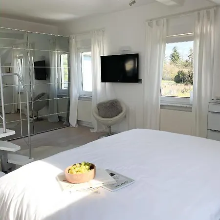 Апартаменты Penthouse Von Loftalive *