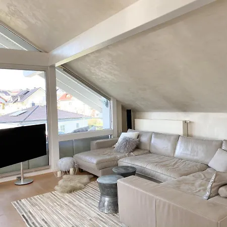 Penthouse Von Loftalive 아파트