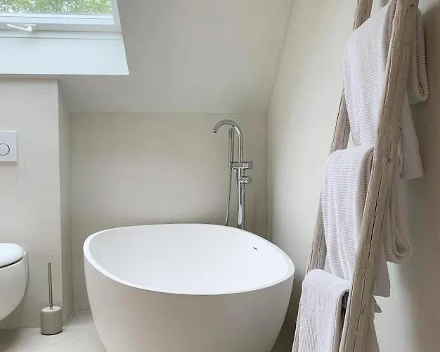 Penthouse Von Loftalive *